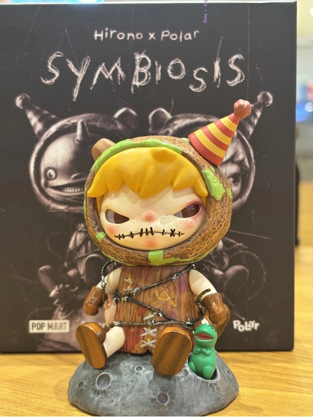 Hirono x Polar SYMBIOSIS Art Figure open box. Authentic by Popmart.